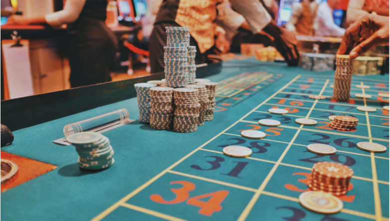 US Online Casino Revenue Down Month-on-month But Up Year-on-year